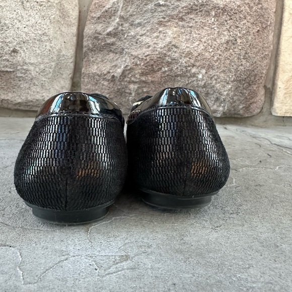 Anne Klein black loafers with silver hardware. Sz 8, EUC - Picture 2 of 4